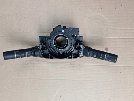 MANETKI PRZEŁĄCZNIK Zespolony świateł Ford Ranger