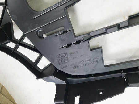 Wzmocnienie zderzaka atrapa grill Ford Transit 14-