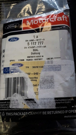 Uszczelniacz półosi skrzyni biegów Mondeo Focus