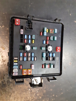 Skrzynka bezpieczników moduł Ford Transit 2019 -