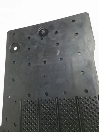 Noua apărătoare de noroi dreapta Ford Transit twin 00-14