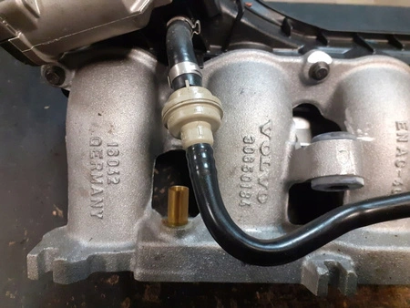 Colectoare de admisie injecție de injecție cu accelerație volvo 2.5 T