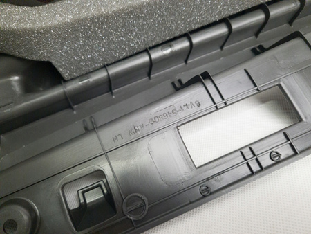 Ford Kuga mk1 fixare compartiment de bagaje stânga