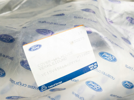 Nadkole środek osłona paka tył Ford Transit 00-14