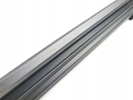 Bandă de etanșare a geamului ușii din dreapta Ford Fiesta mk8