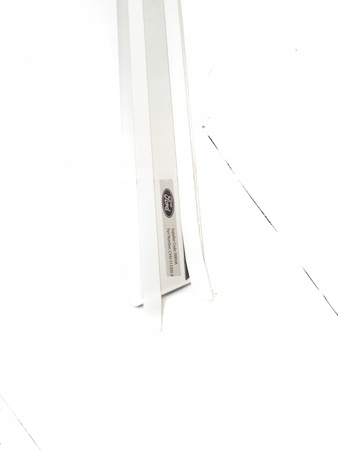 Bandă cromată pentru praguri de ușă FORD KUGA NOU