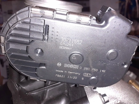 Colectoare de admisie injecție de injecție cu accelerație volvo 2.5 T