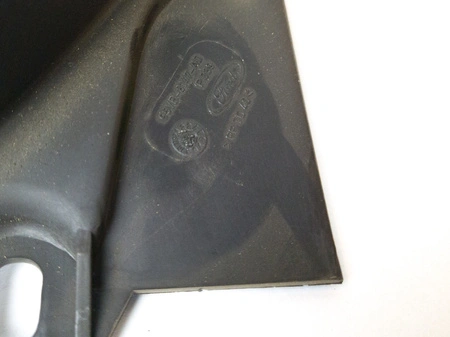 Capacul carcasei superioare a ventilatorului Ford Transit 2.5