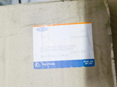 Garnitură cadru ușă fereastră dreapta Ford Kuga mk1